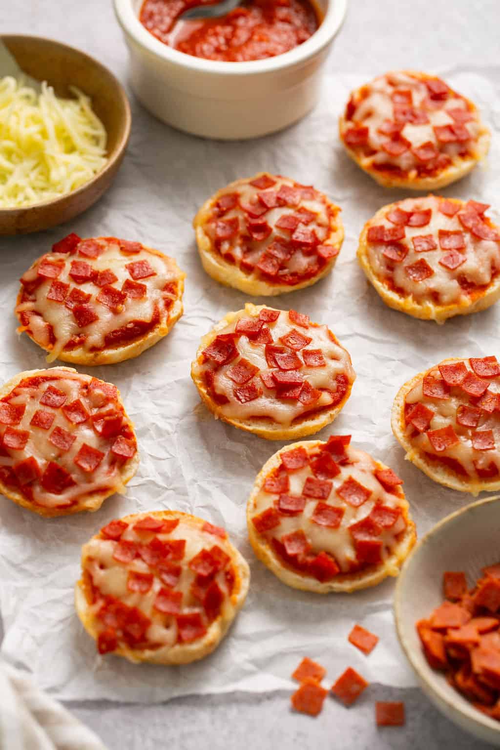 Easy Homemade Air Fryer Pizza Bagels (high protein)