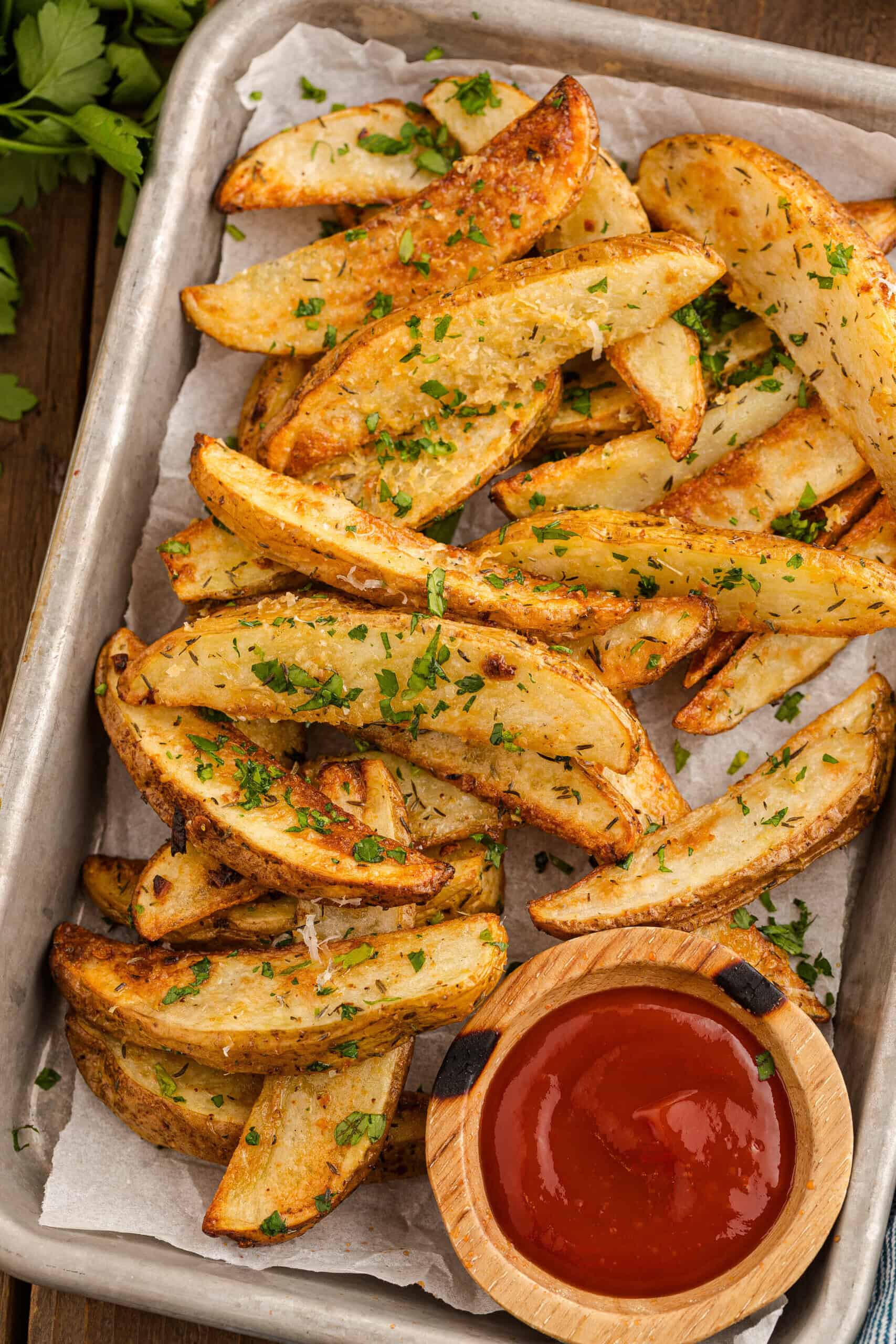 Crispy Garlic Parmesan Potato Wedges (Air Fryer)